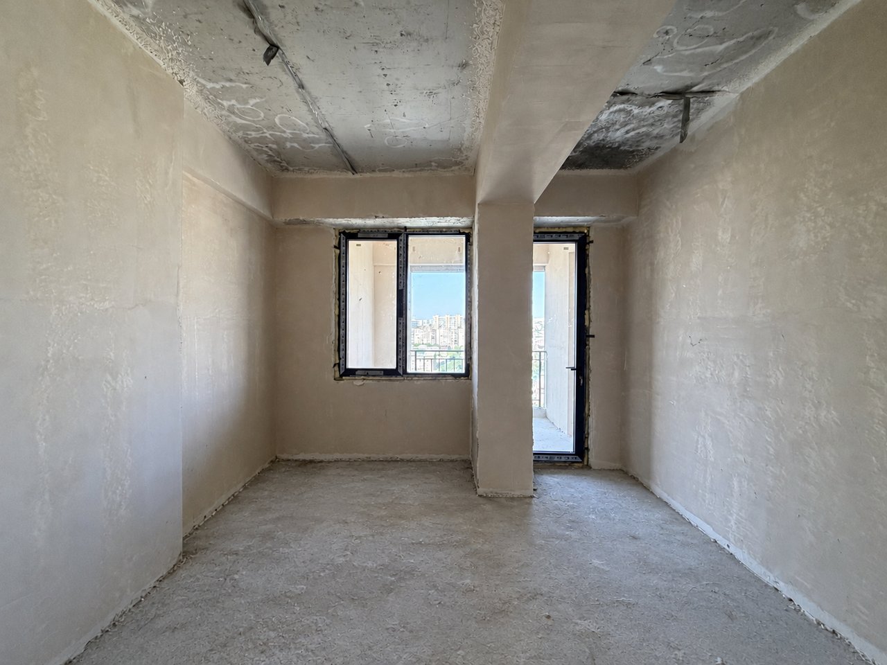 2-комн. квартира, ул. Кирка Керкоряна, 7