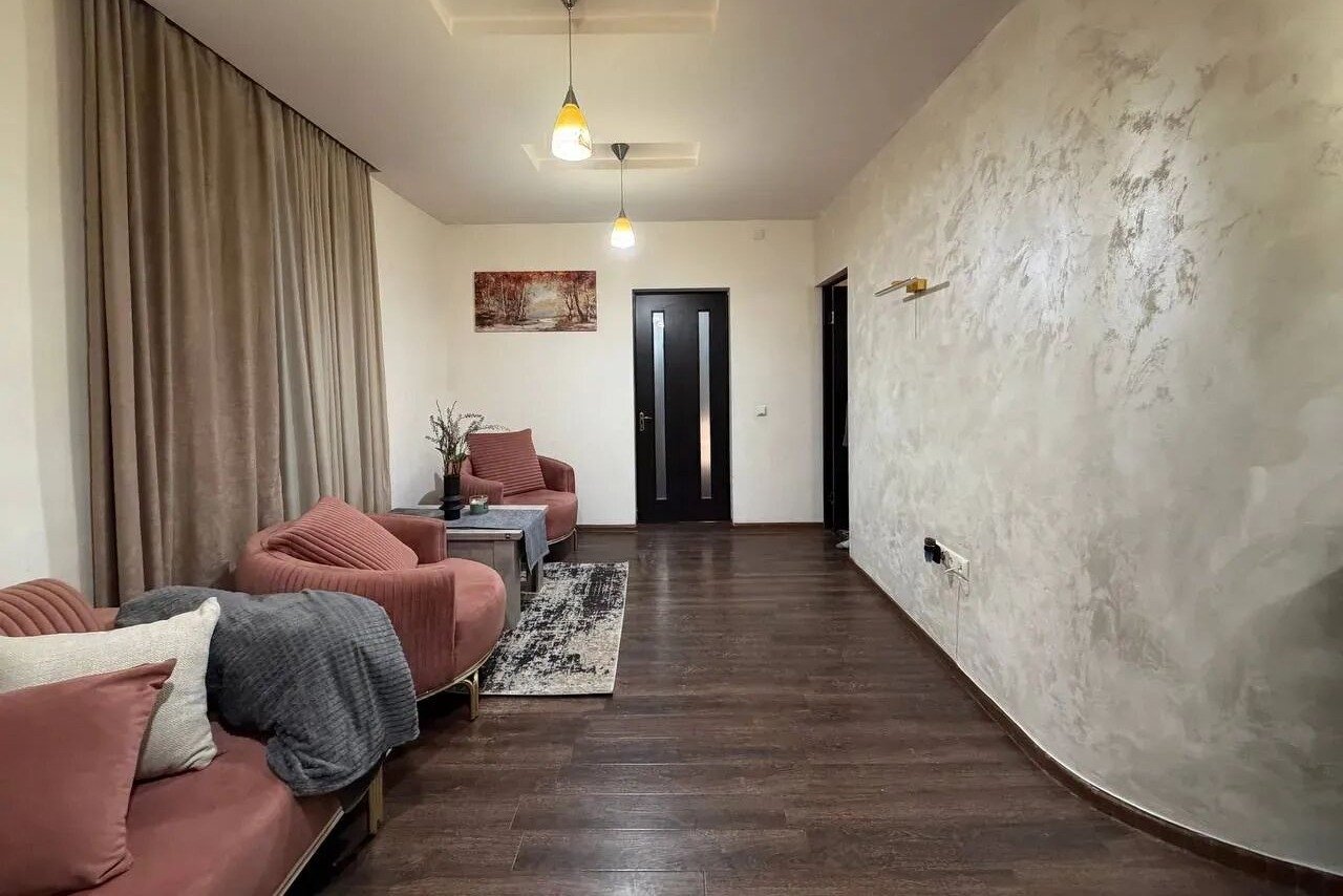 2-room apartment, Halabyan St, 5