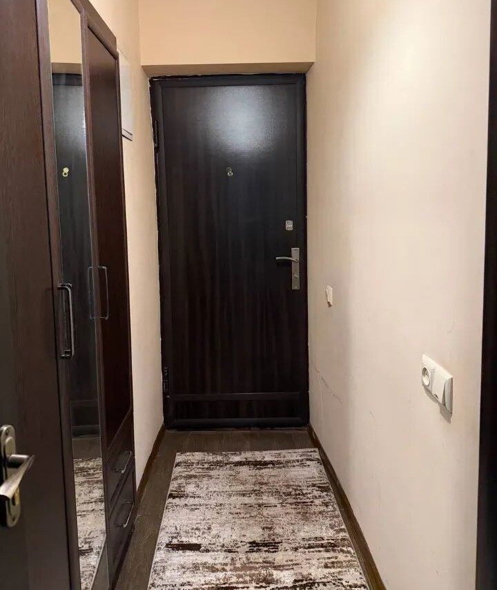 2-room apartment, Halabyan St, 6