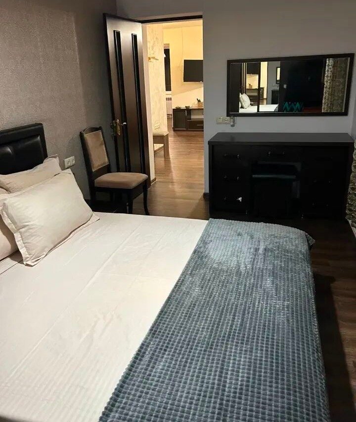 2-room apartment, Halabyan St, 12