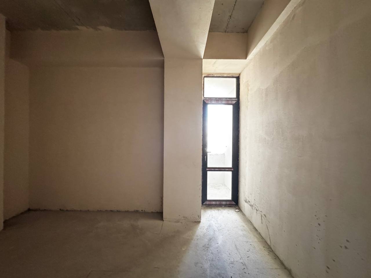 3-комн. квартира, 17-я улица квартала Паруйра Севака, 12