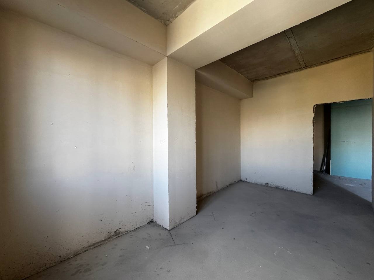 3-комн. квартира, 17-я улица квартала Паруйра Севака, 8