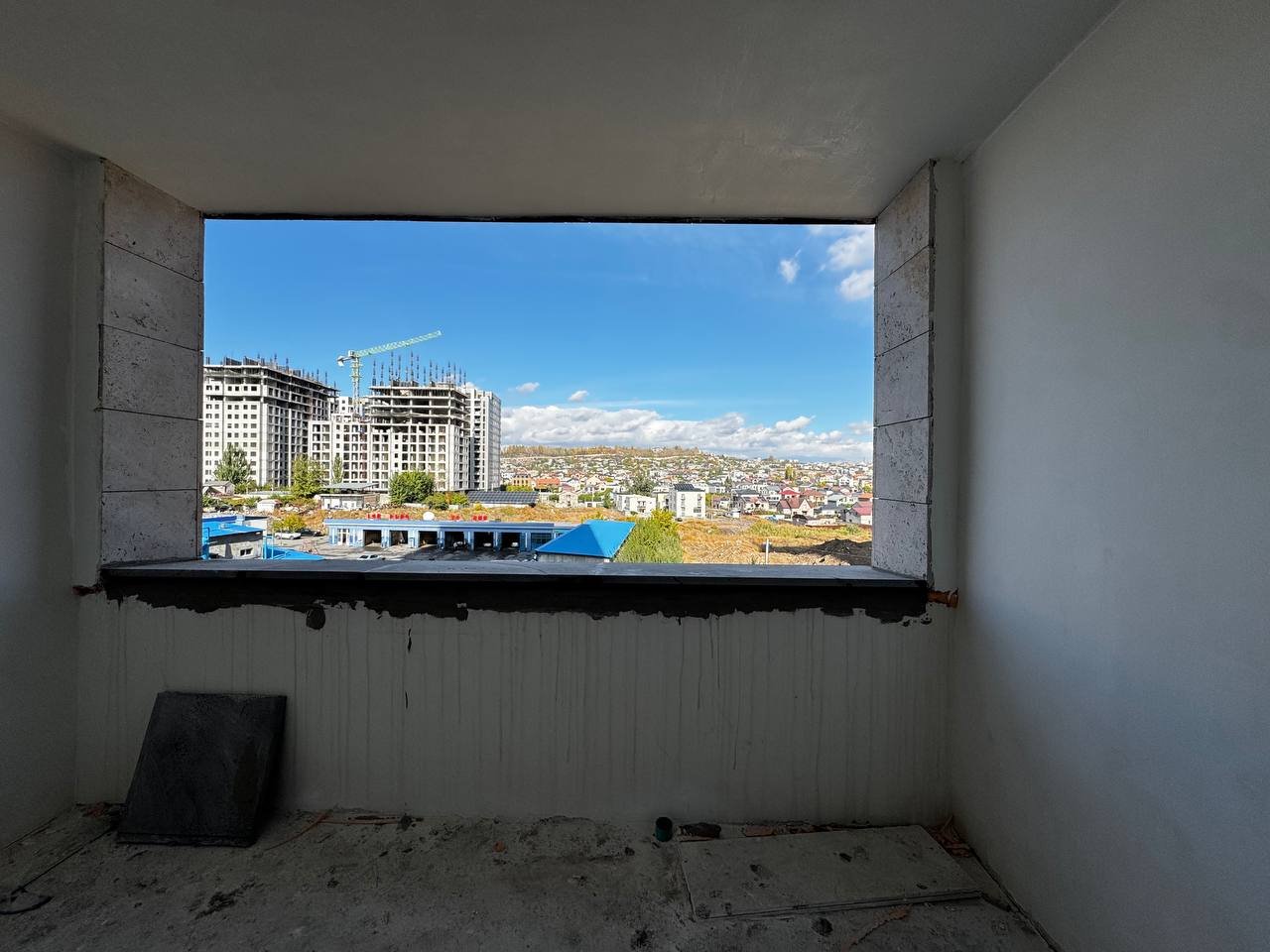 3-комн. квартира, 17-я улица квартала Паруйра Севака, 13