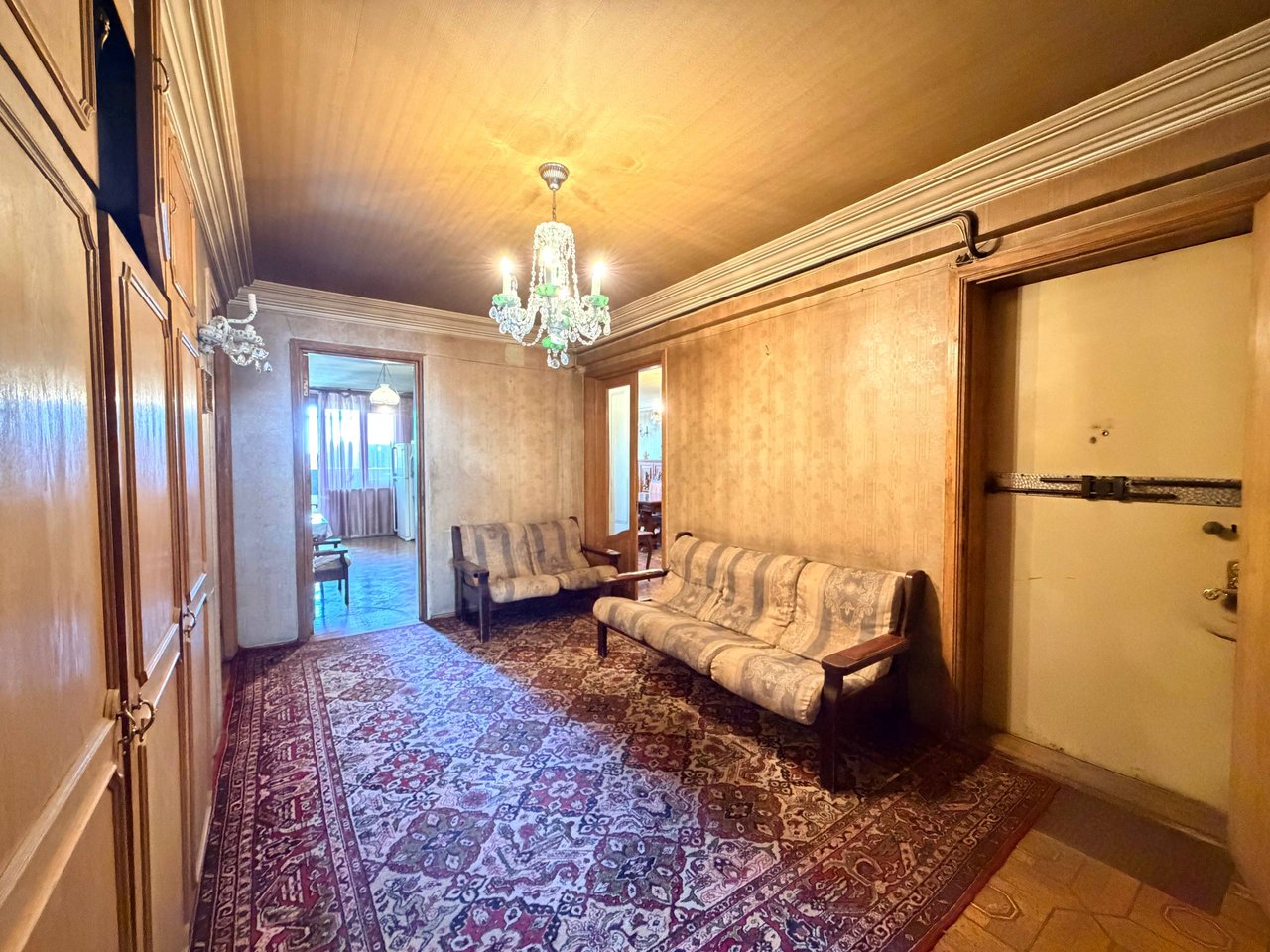 4 սենյականոց բնակարան, Կոմիտասի պող., 2
