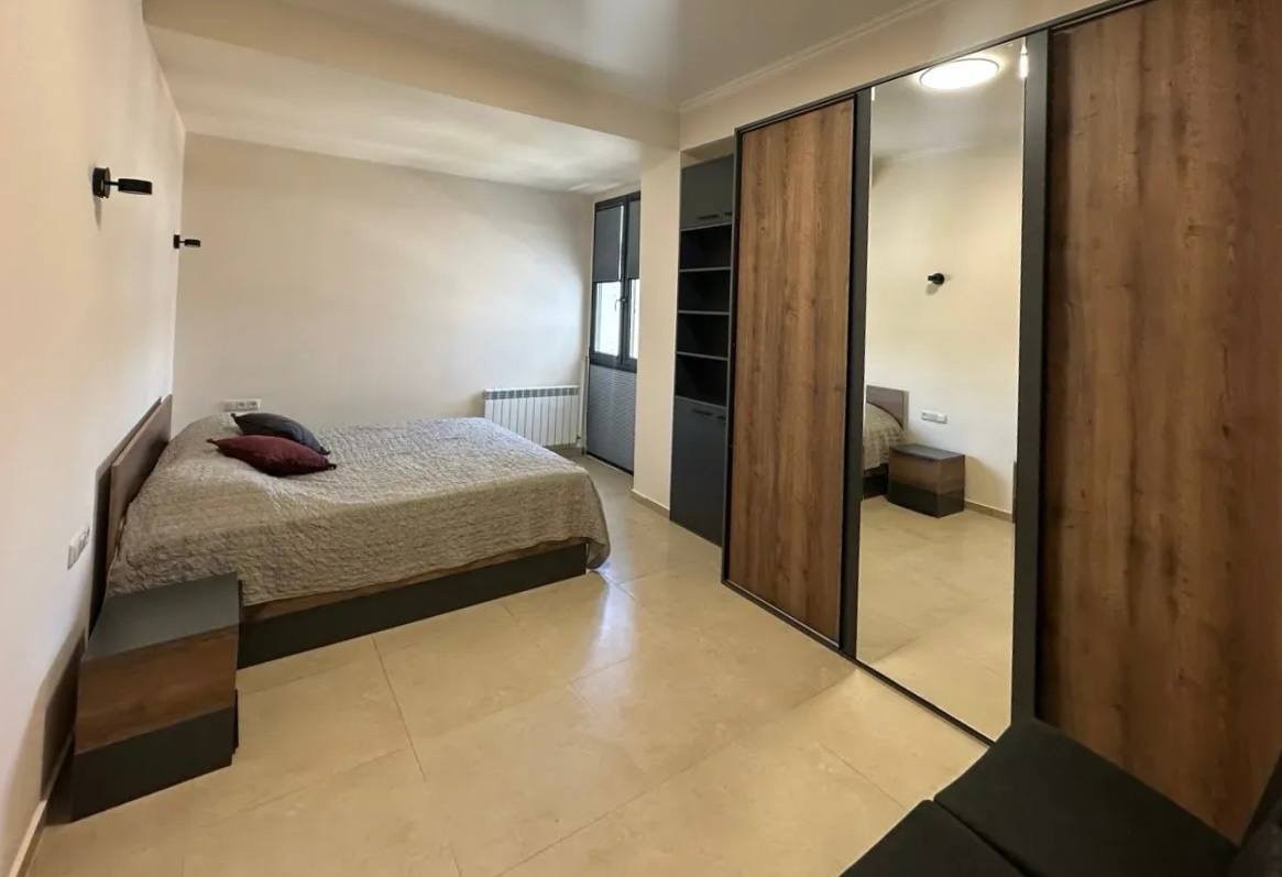 3-room apartment, Slavik Chiloyan St, 5