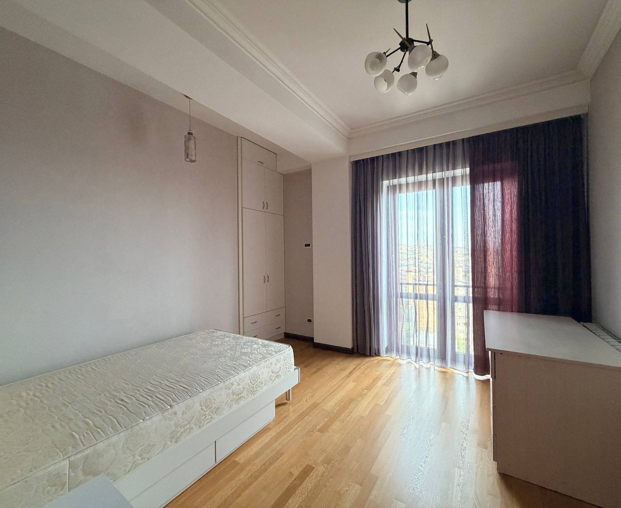 4-комн. квартира, 2-й переулок проспекта Маршала Баграмяна, 14