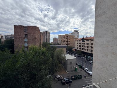 3 սենյականոց բնակարան, Սունդուկյան փ.