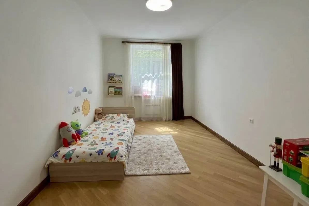3-комн. квартира, ул. Киевян, 1