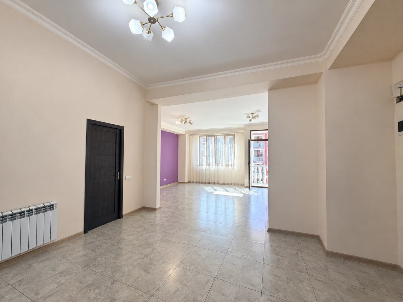 3-комн. квартира, ул. Адонца, 7