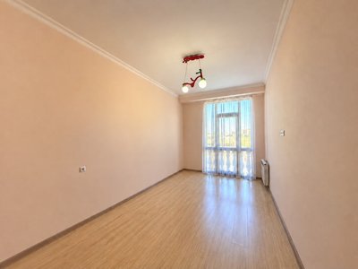 3 սենյականոց բնակարան, Նիկողայոս Ադոնցի փ.