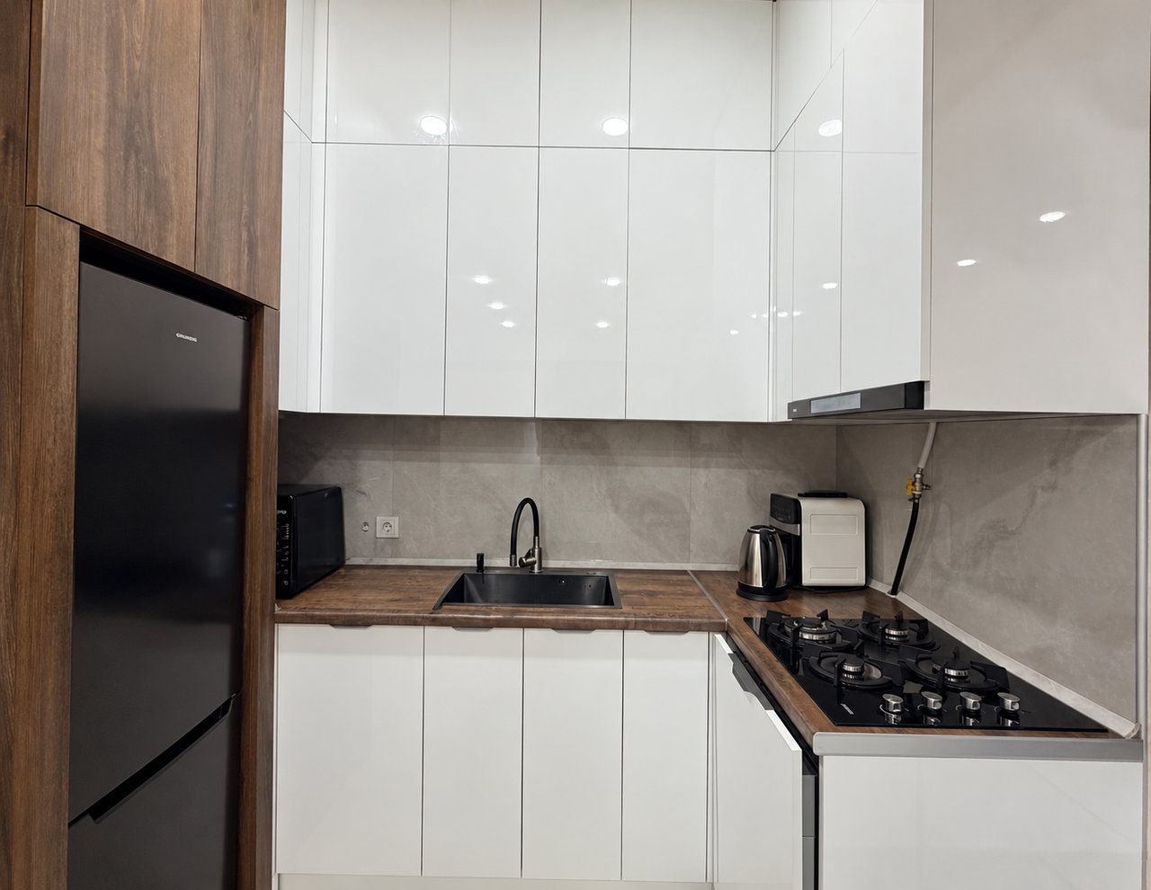 2-room apartment, Adontsi St, 6