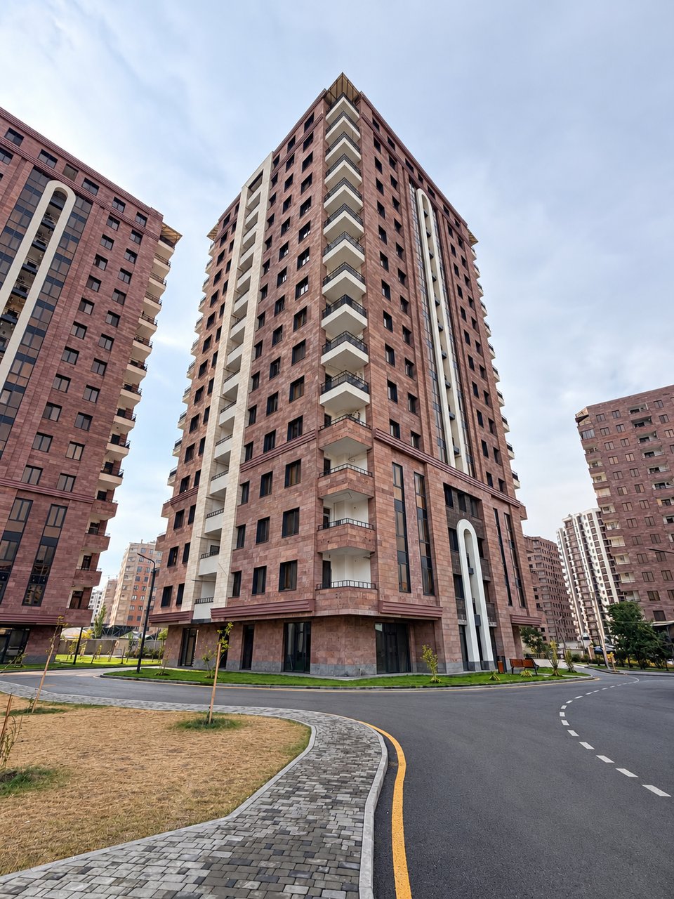 2-room apartment, Adontsi St, 11