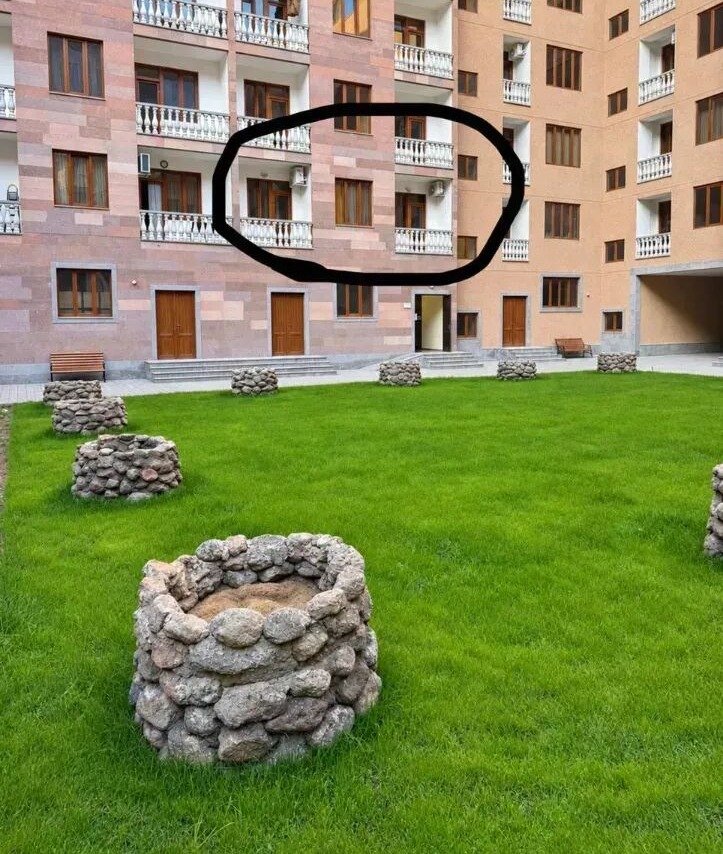 3 սենյականոց բնակարան, Ադոնցի փ., 4