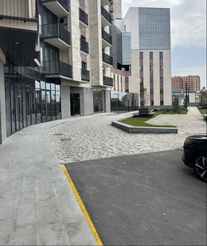 3-room apartment, Adontsi St, 15