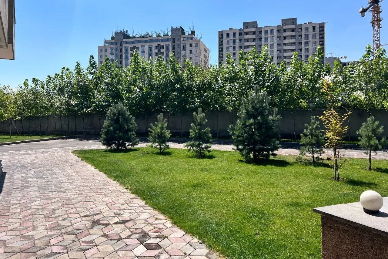3 սենյականոց բնակարան, Արղության փ., 16