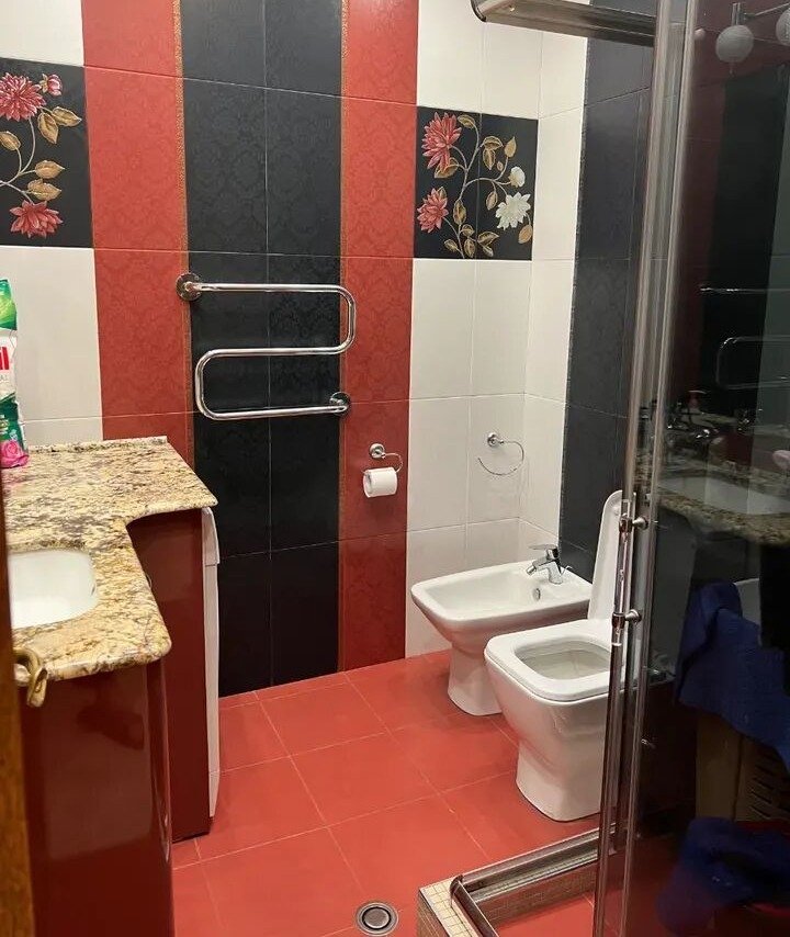 4-комн. квартира, ул. Керу, 8