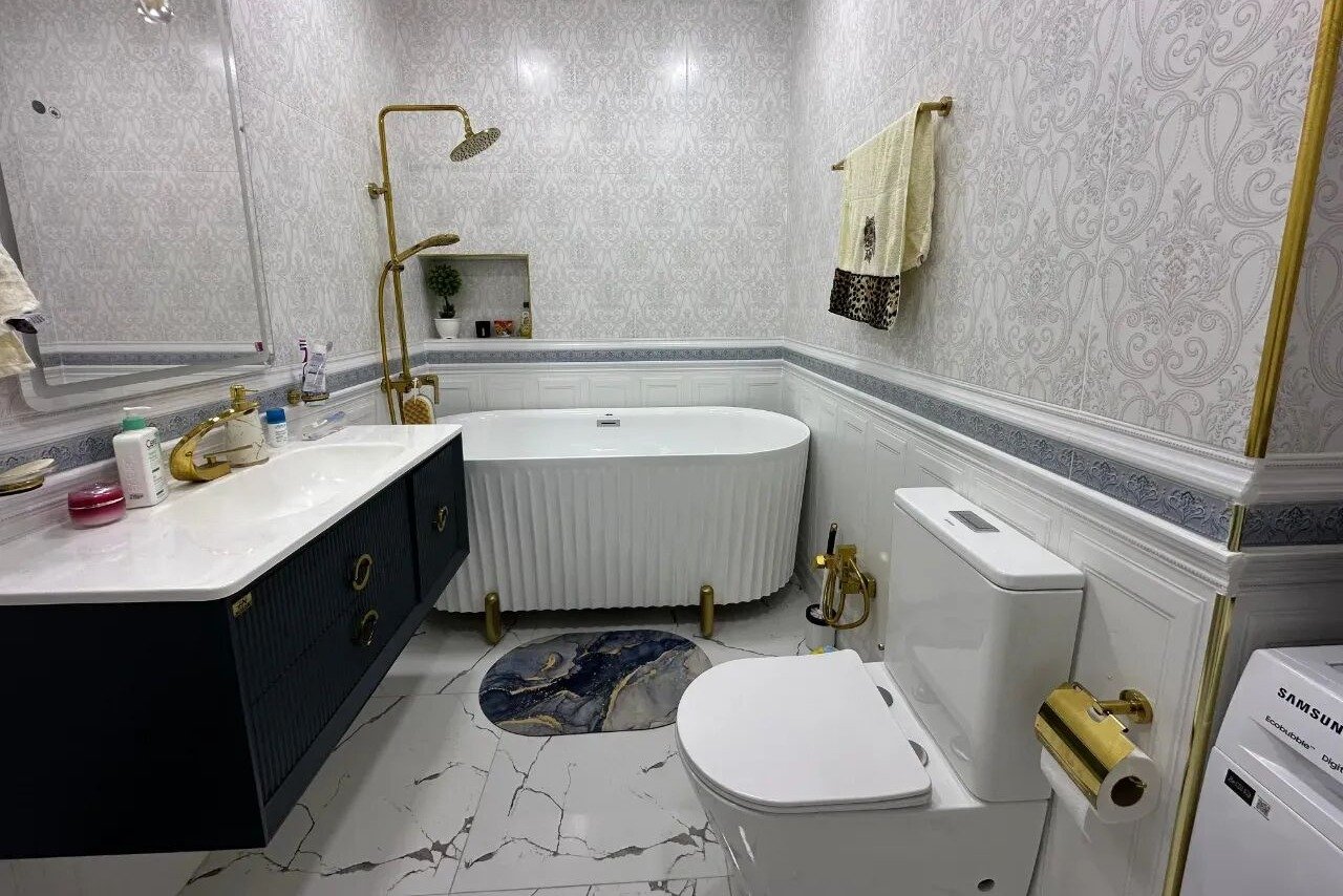 4-room apartment, Adontsi St, 12