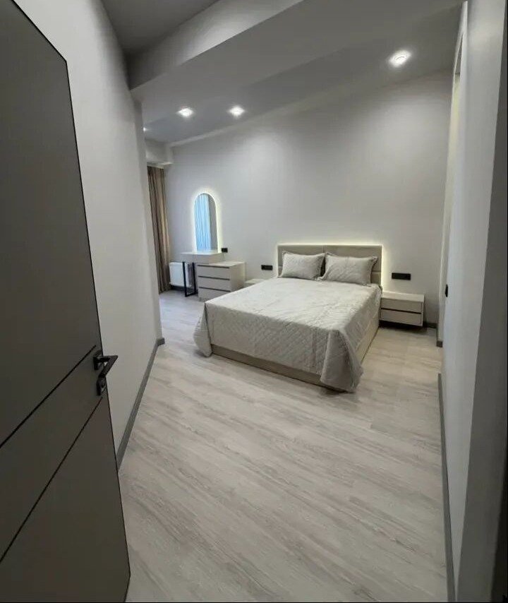 2-room apartment, Komitasi Ave, 1