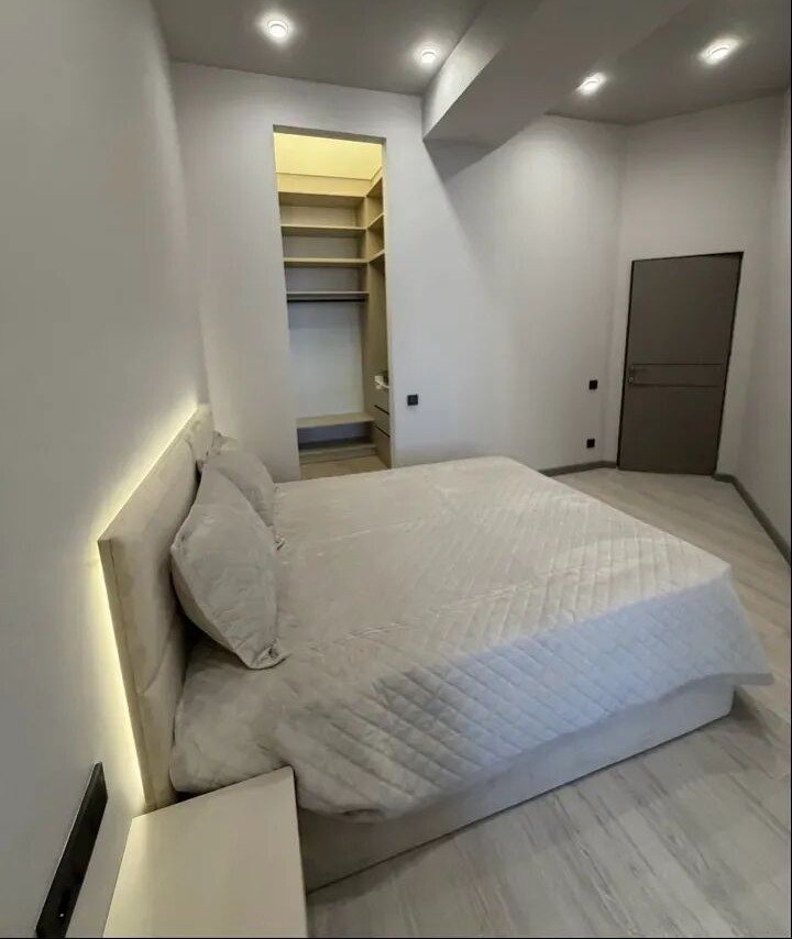 2-room apartment, Komitasi Ave, 2