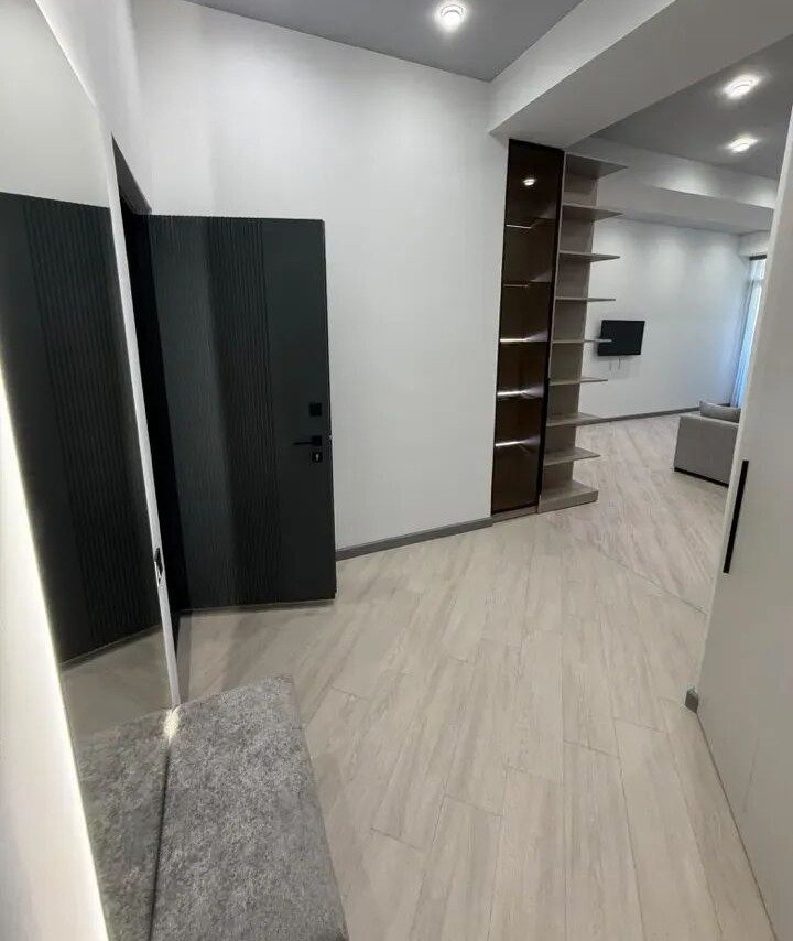 2-room apartment, Komitasi Ave, 8