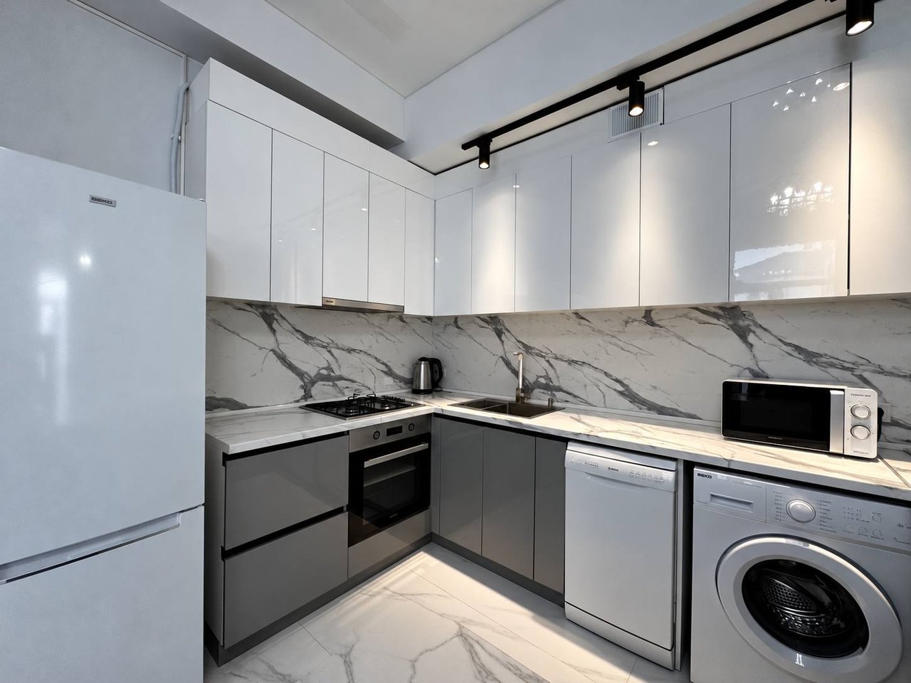 4-room apartment, Ghapantsyan St, 8