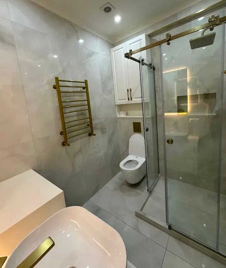 3-комн. квартира, ул. Адонца, 12