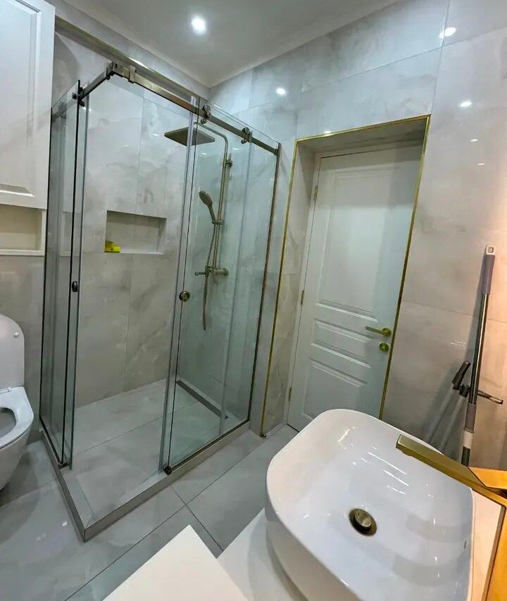 3-комн. квартира, ул. Адонца, 13