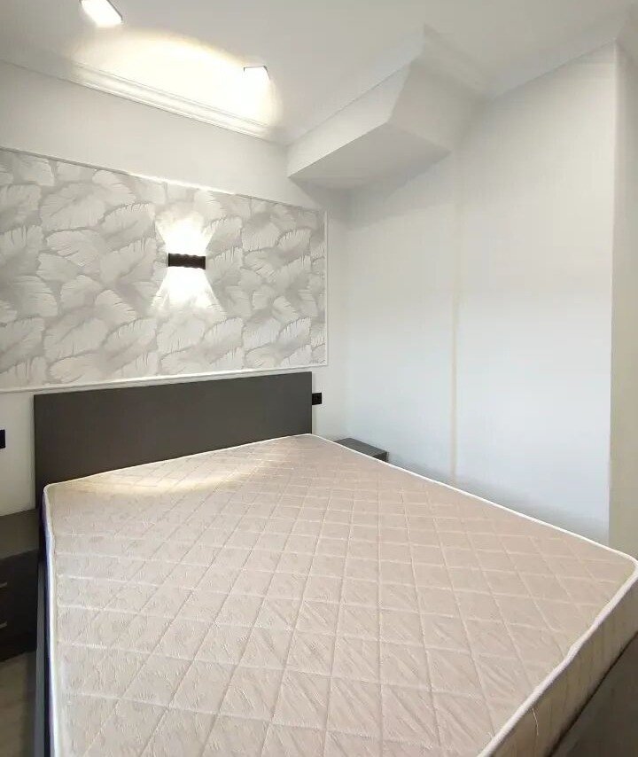 2-комн. квартира, ул. Грибоедова, 10