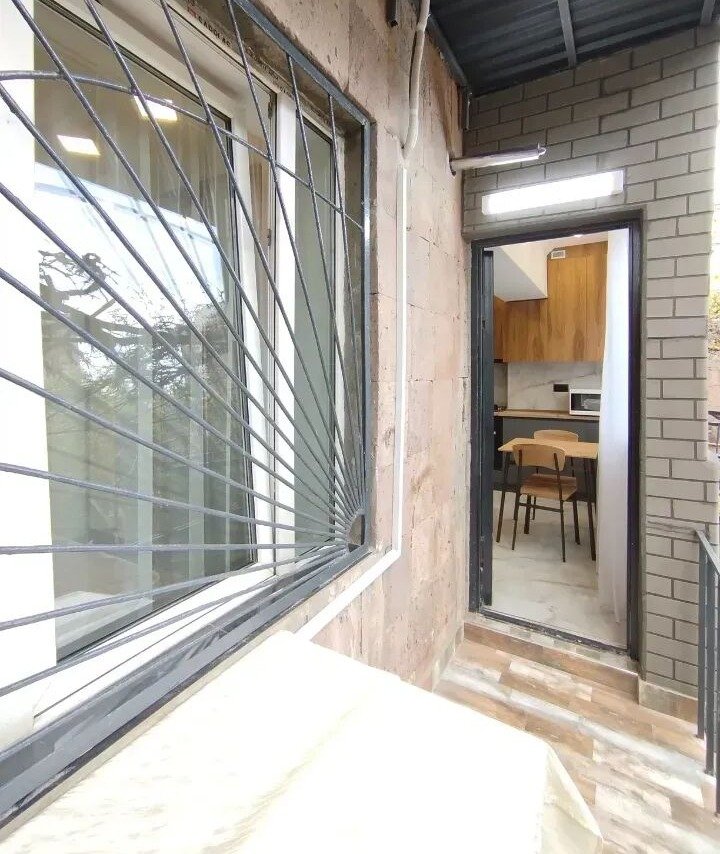 2-комн. квартира, ул. Грибоедова, 18