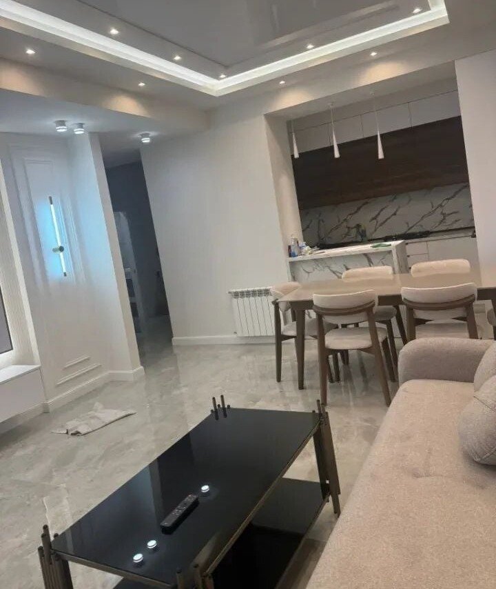 2-комн. квартира, ул. Грибоедова, 3