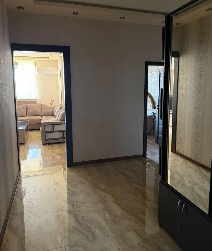 3-комн. квартира, ул. Наири Зарьяна, 16