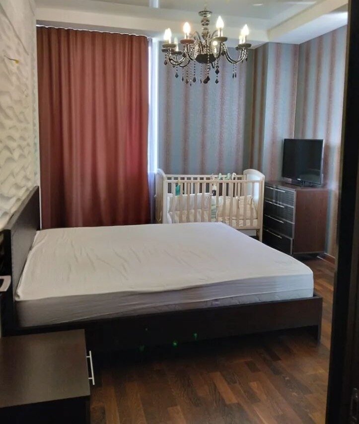 4 սենյականոց բնակարան, Նաիրի Զարյան փ., 10