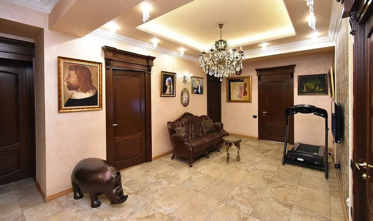 3 սենյականոց բնակարան, Ադոնցի փ., 10