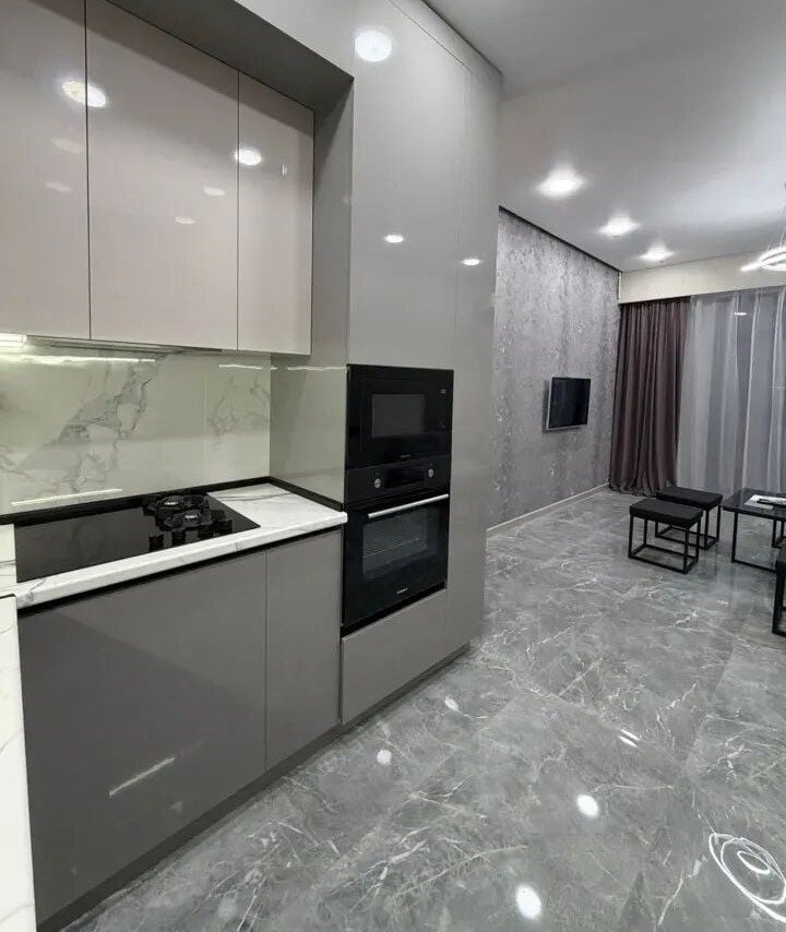 2-комн. квартира, ул. Адонца, 6