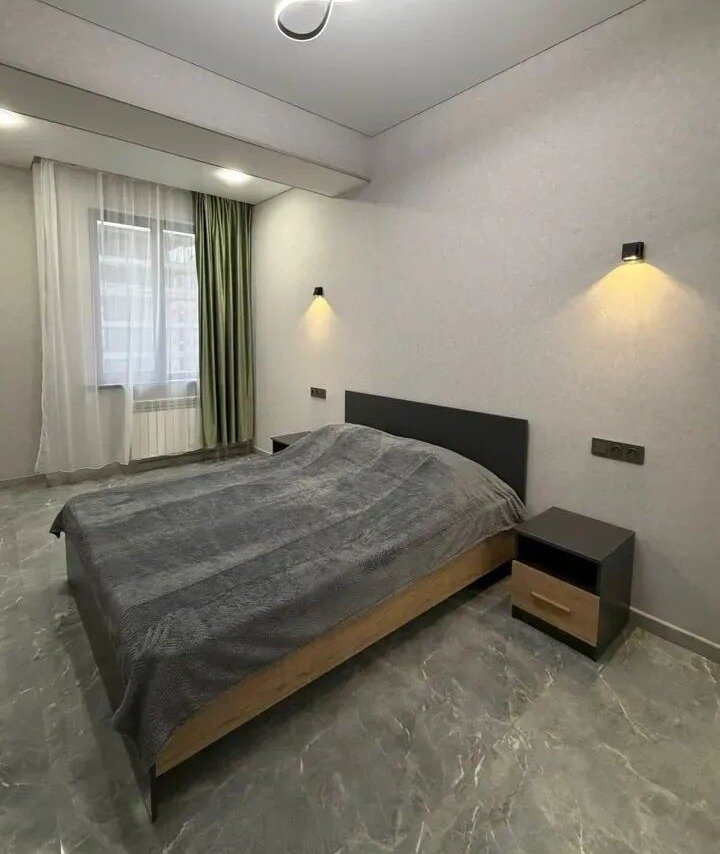 2-комн. квартира, ул. Адонца, 9