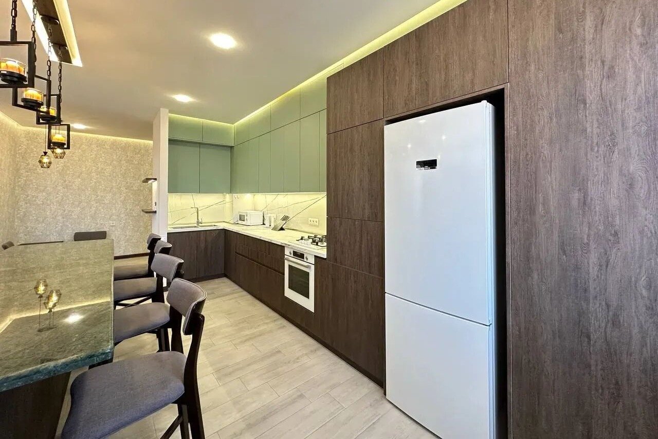 3-комн. квартира, ул. Грибоедова, 8