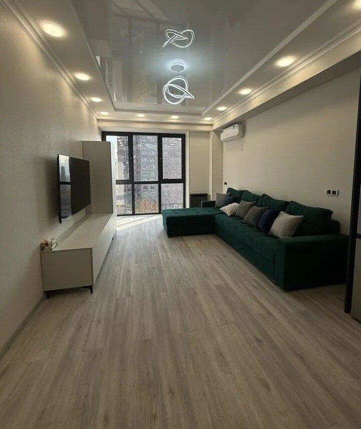 2-комн. квартира, ул. Паруйр Севак тагамаси 17-рд, 3
