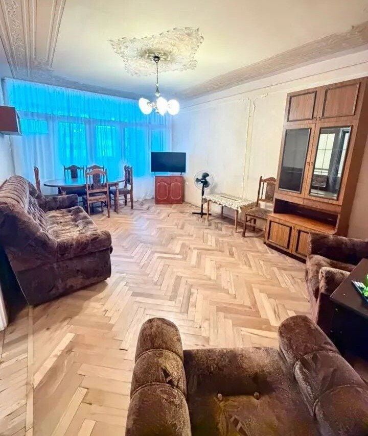 3-комн. квартира, ул. Аванесова, 3-й переулок, 1