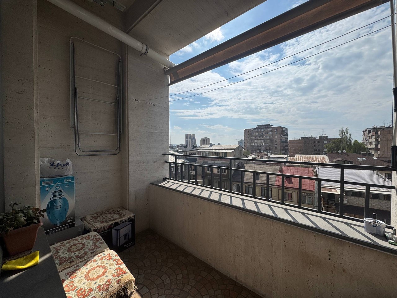 3-комн. квартира, ул. Налбандяна, 4