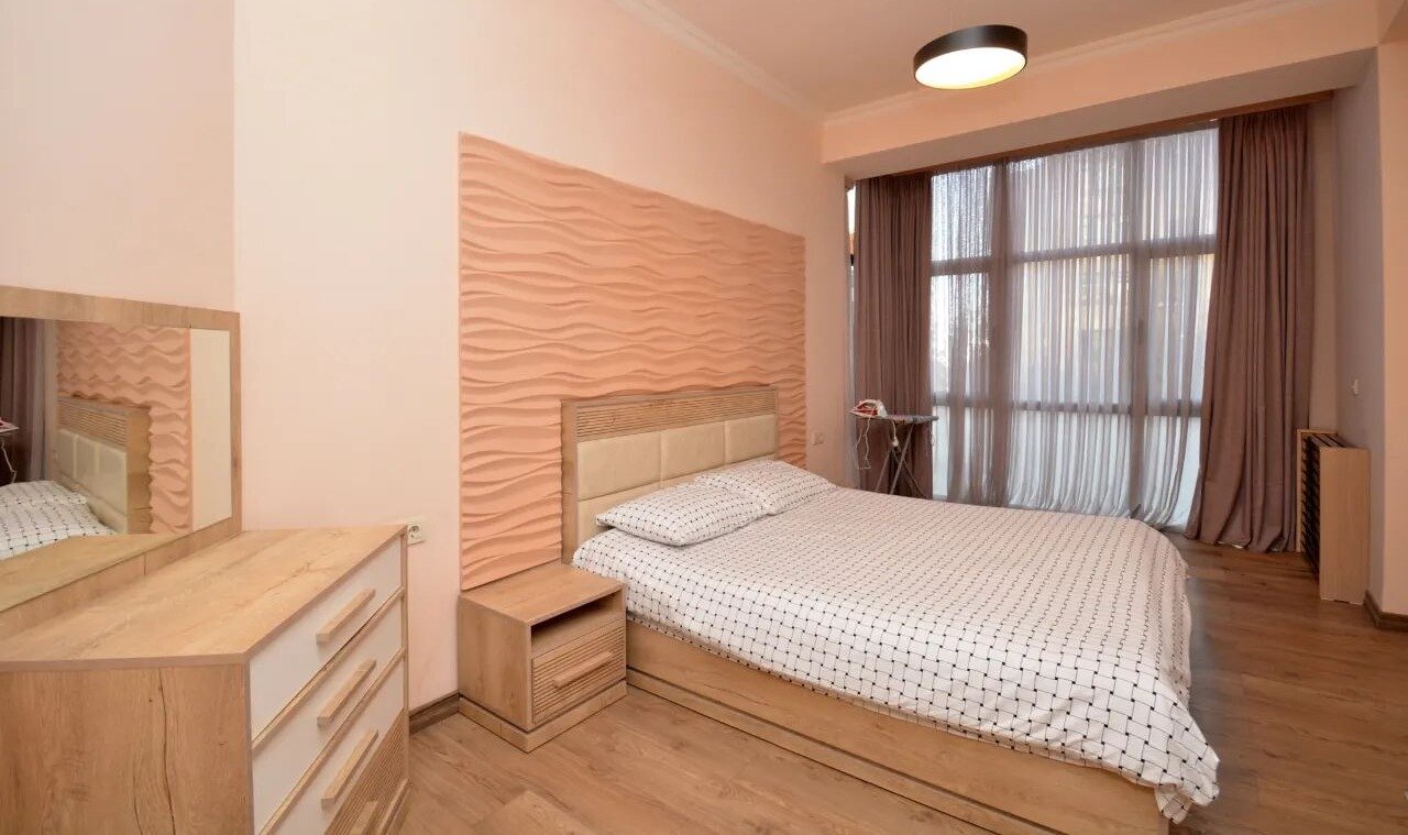 2-комн. квартира, ул. Верин Антараин, 6