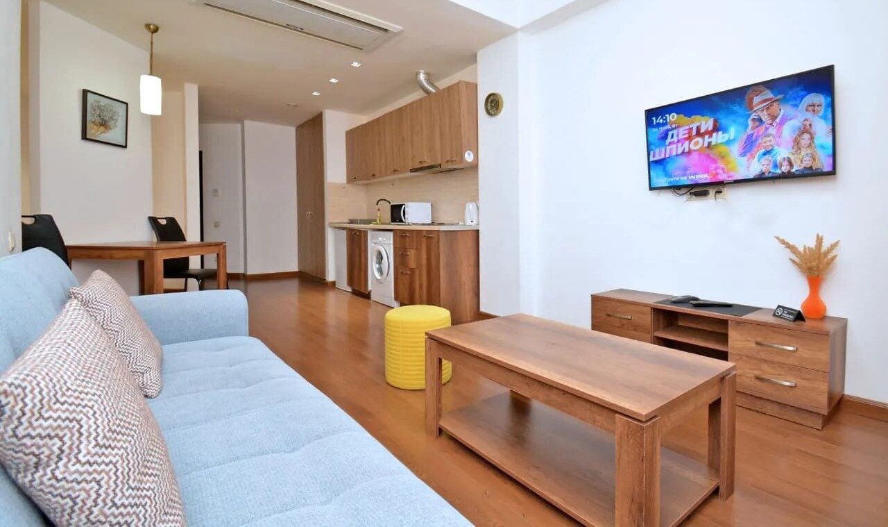 2-room apartment, Buzand St, 4