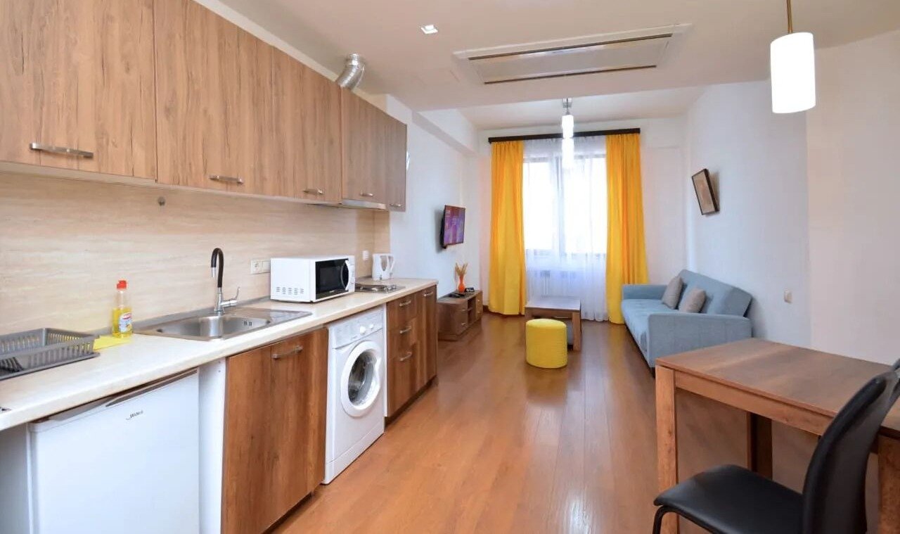 2-room apartment, Buzand St, 9