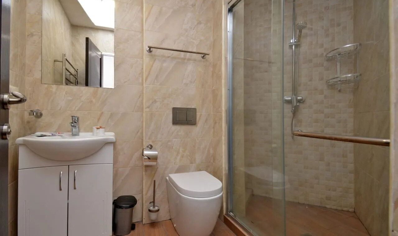2-room apartment, Buzand St, 12