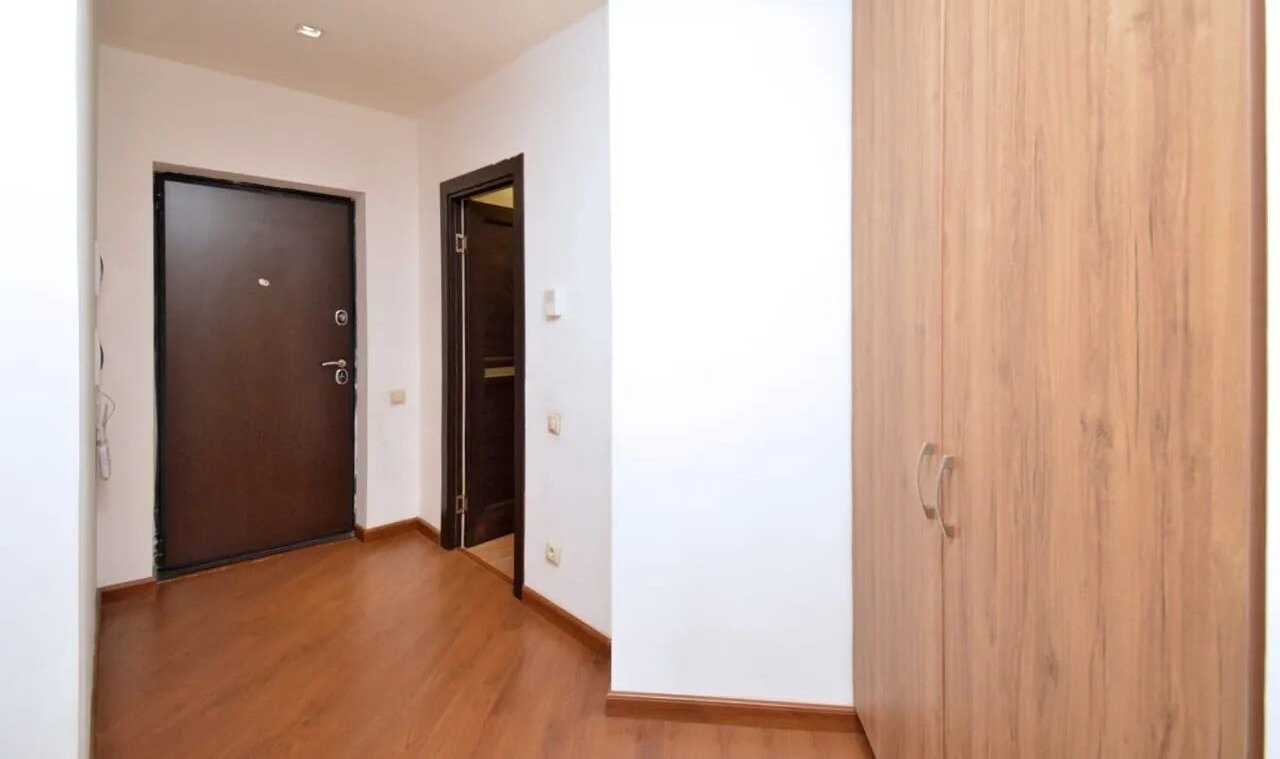 2-room apartment, Buzand St, 13