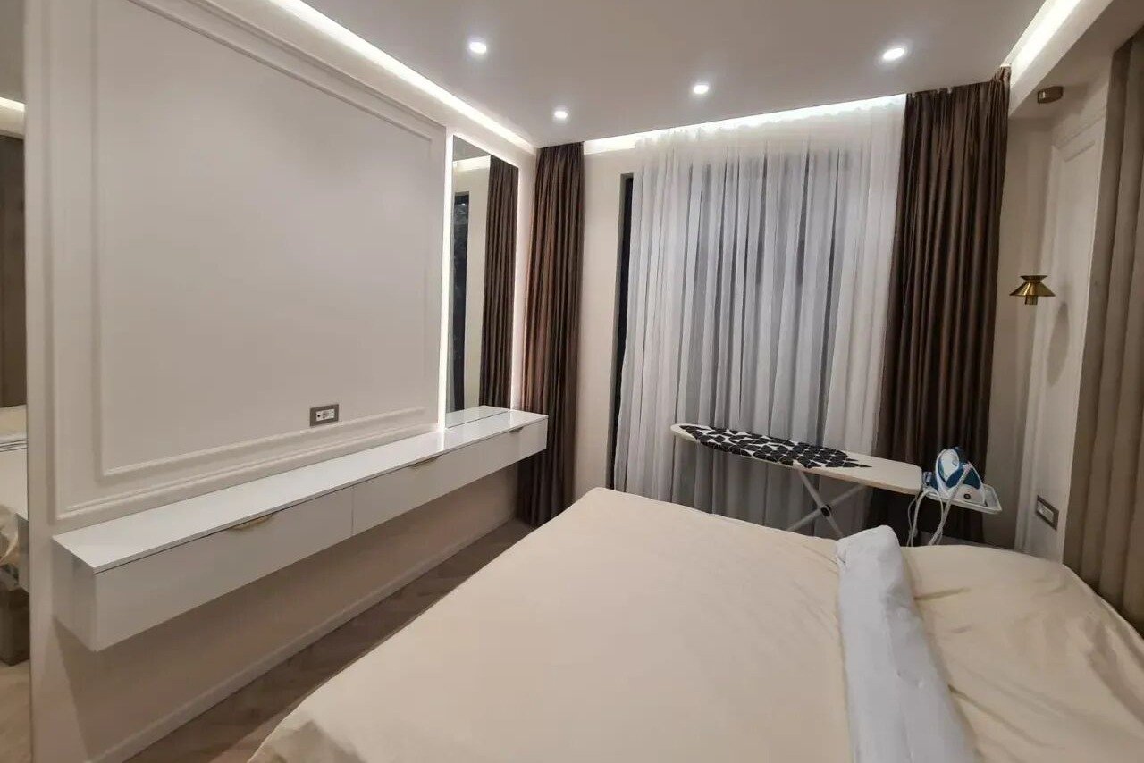 3-room apartment, Leonid Azgaldyan St, 12