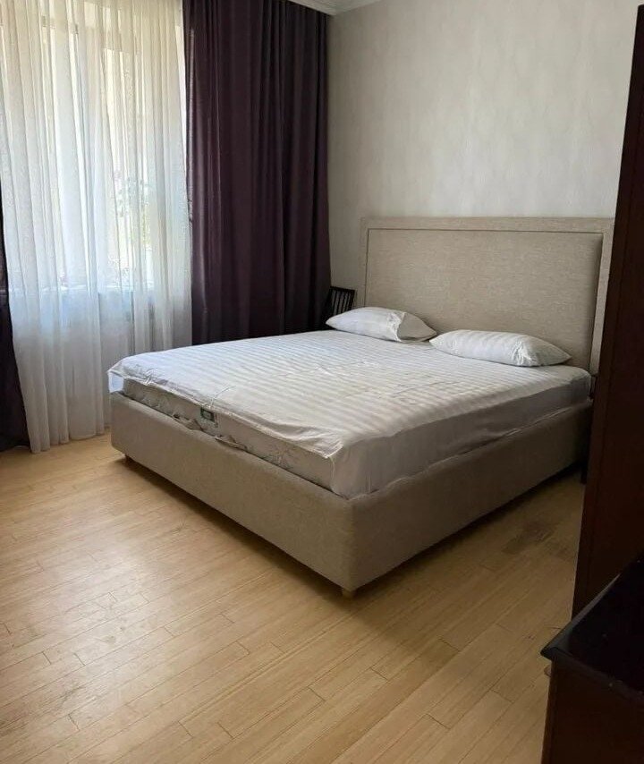 3-room apartment, Argishti St, 6