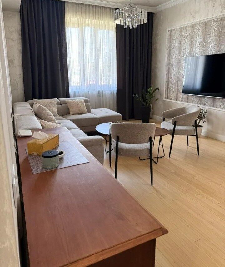 3-room apartment, Argishti St, 16