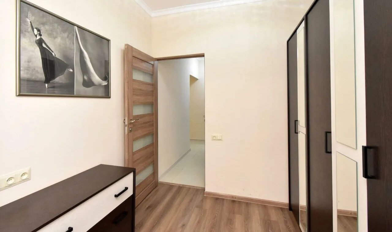 3-room apartment, улица Закяна, 15