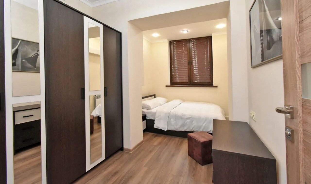 3-room apartment, улица Закяна, 16