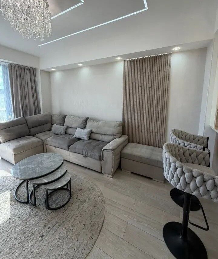 2-комн. квартира, ул. Ростома, 3